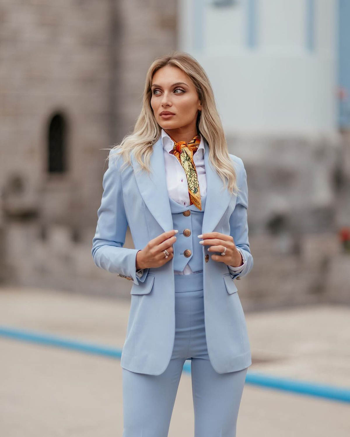 女性フォーマルスーツ スカイブルー ピークドラペル レディー - Women'S Formal Jackets To Wear With Dresses のレビューと価格