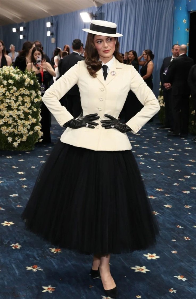 白人女性のオフィススーツスカートセット夏 2 ピースブレザー - Women'S Formal Jackets To Wear With Dresses のレビューと価格
