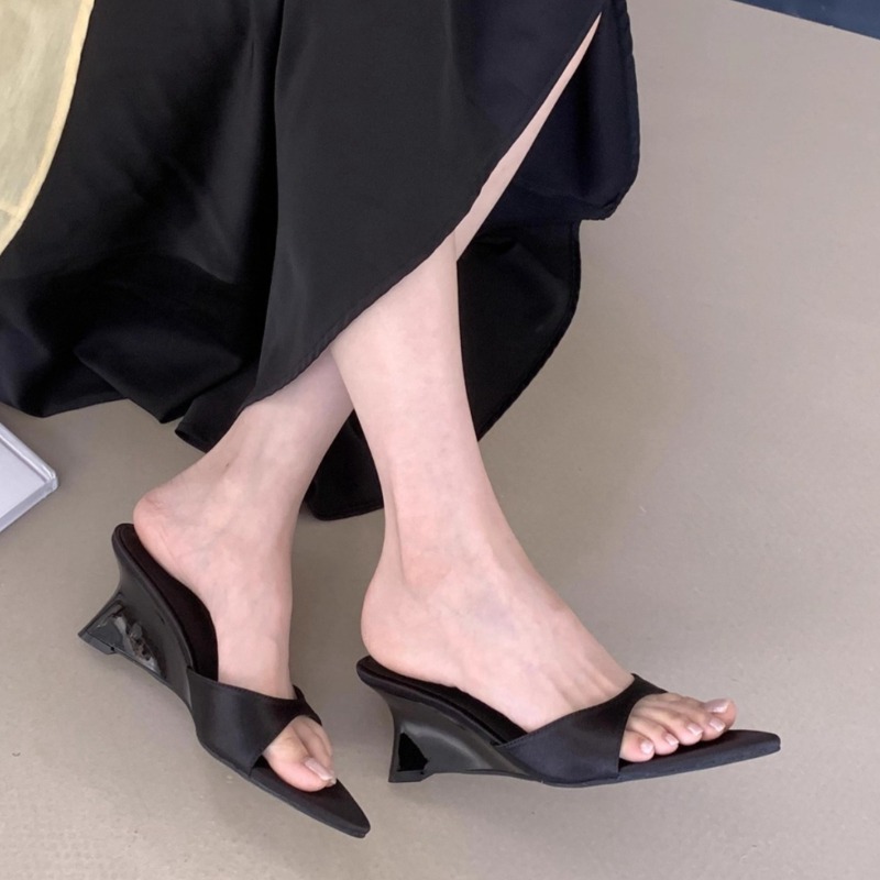 新しい夏のファッションウェッジヒールフリップフロップ屋外クリ - Women Formal Wear For Summer のレビューと価格